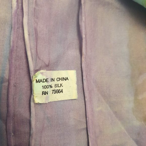 Hand Painted Silk 30" x 30" Scarf Flower Bouquet Design - Picture 8 of 10